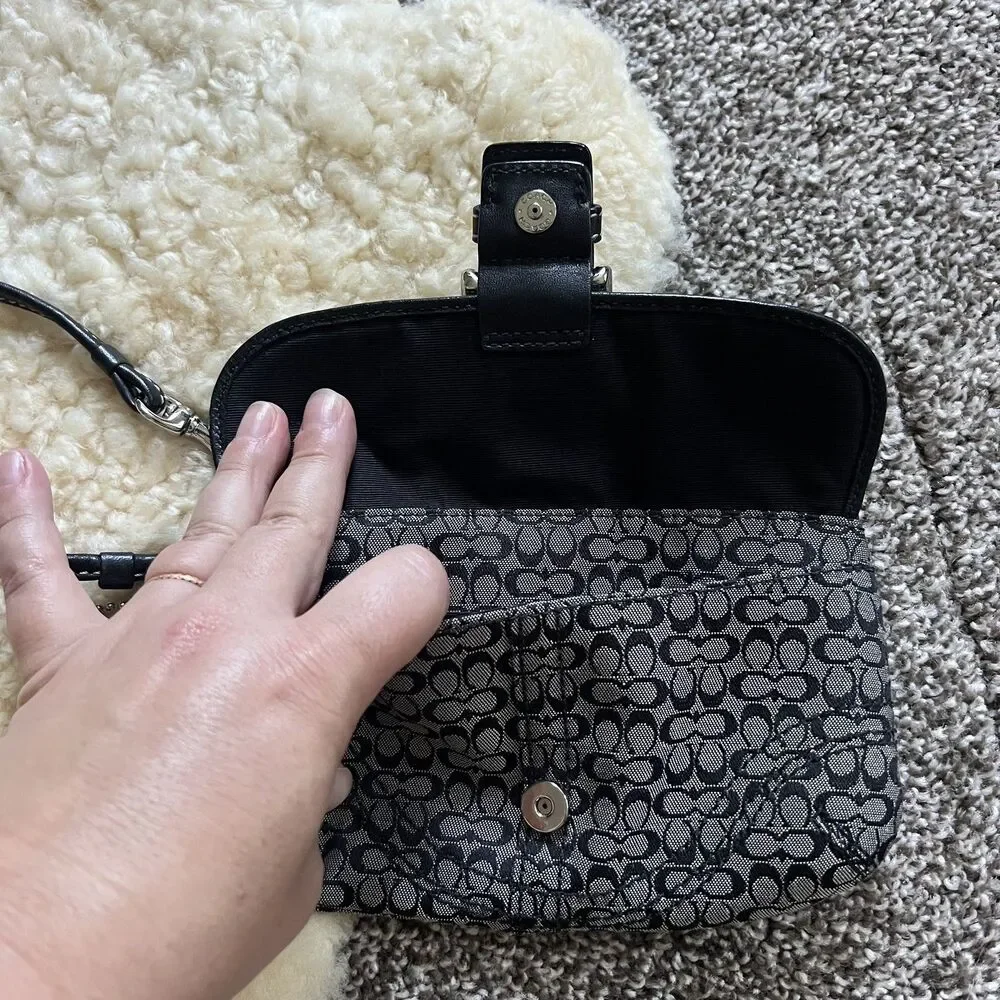 Y2K Coach Soho Mini Signature Wristlet in Black and Gray